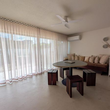Noosa Parade Holiday Inn Экстерьер фото