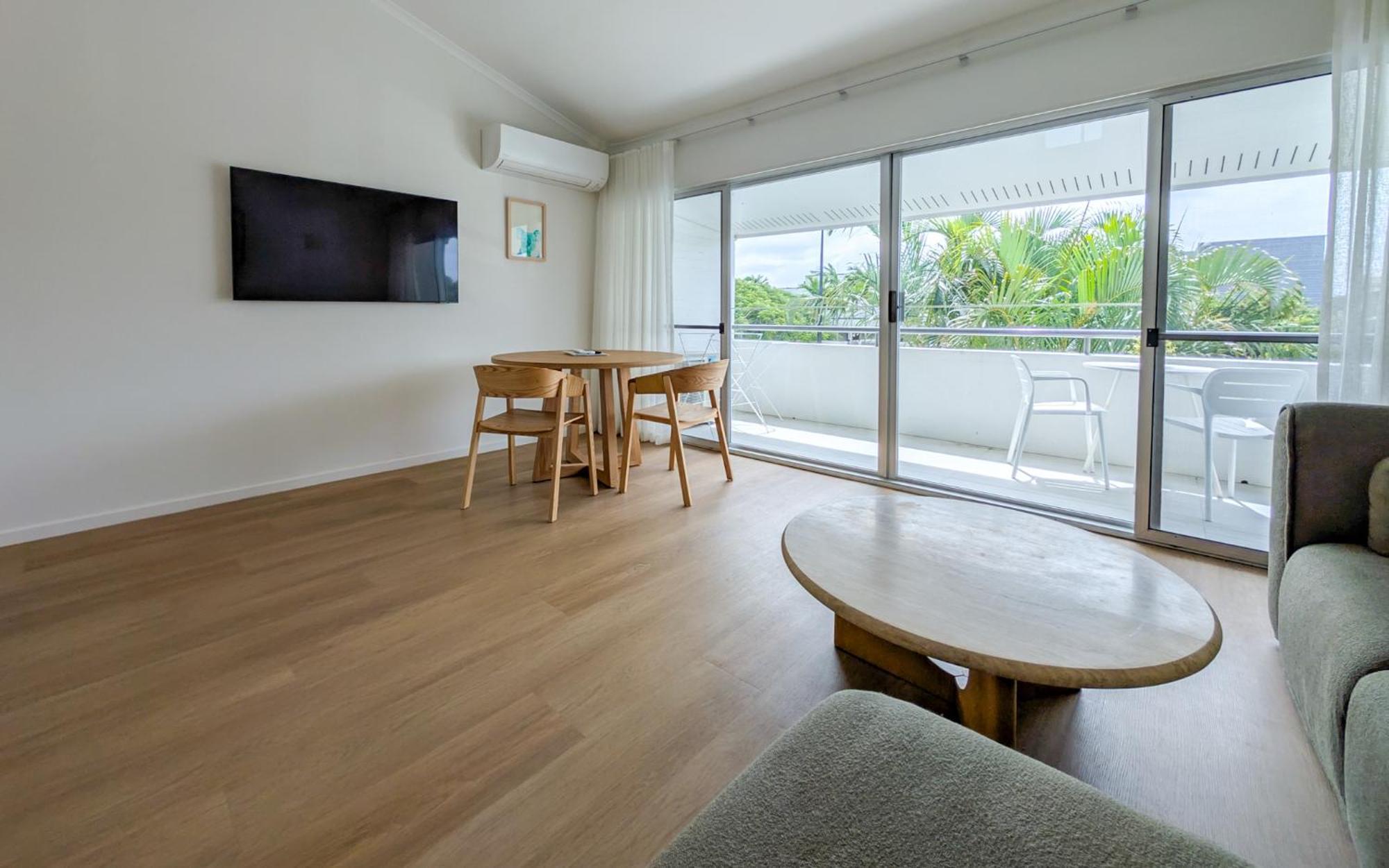 Noosa Parade Holiday Inn Экстерьер фото
