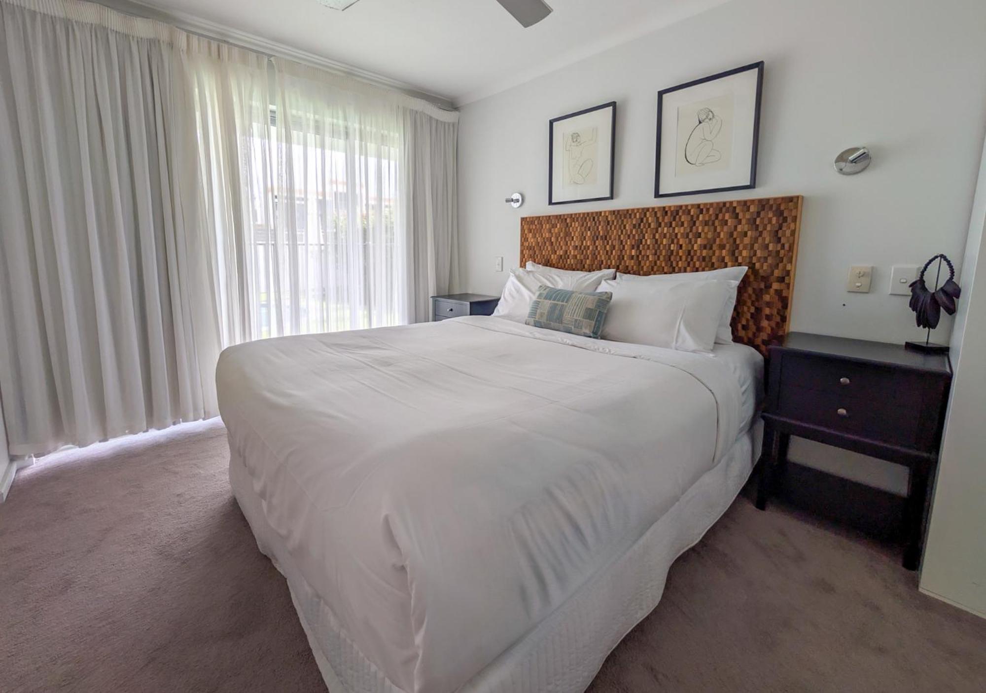 Noosa Parade Holiday Inn Экстерьер фото