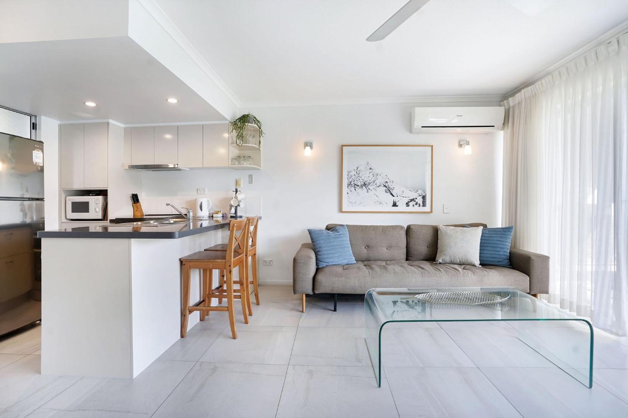 Noosa Parade Holiday Inn Экстерьер фото