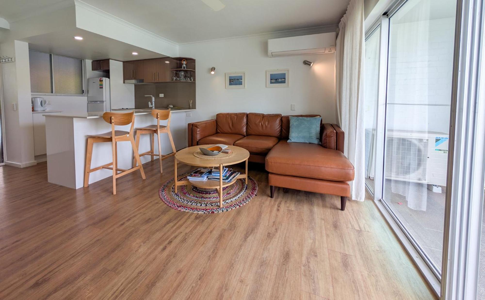 Noosa Parade Holiday Inn Экстерьер фото