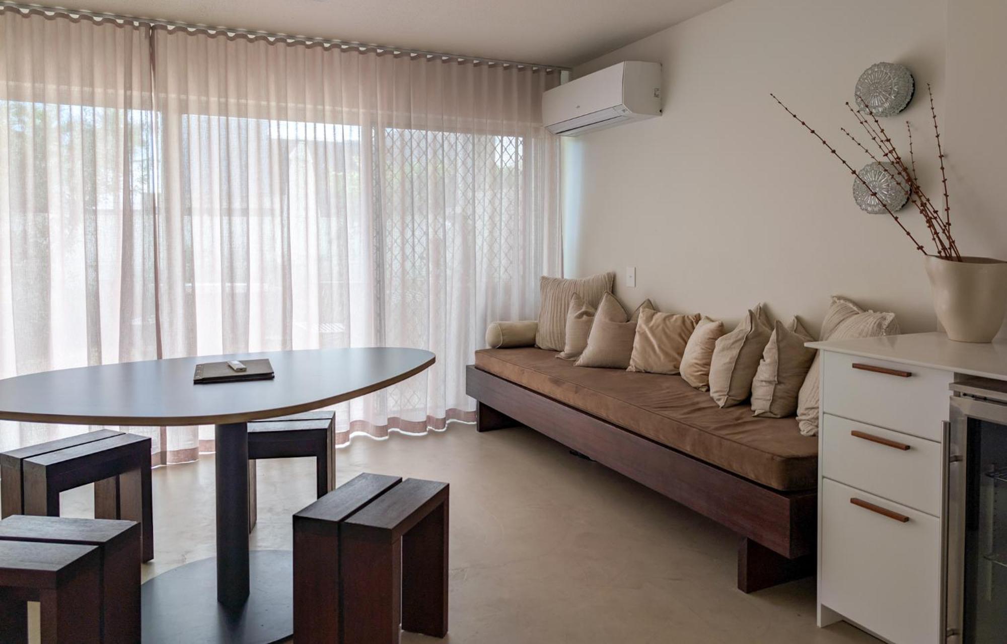 Noosa Parade Holiday Inn Экстерьер фото